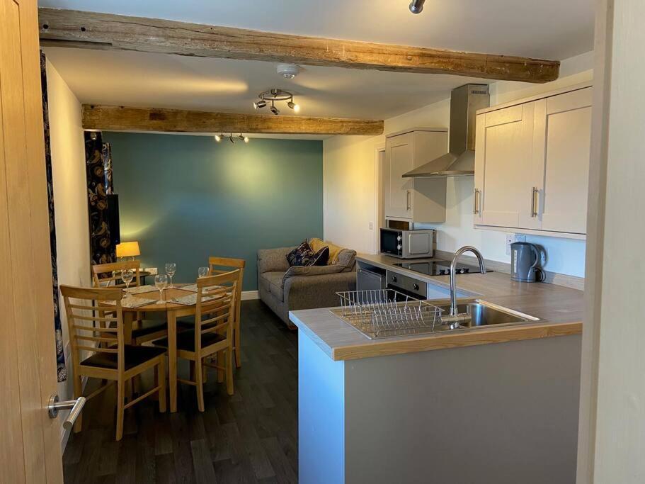 The Hayloft At Wrampool Farm Apartment เพรสตัน ภายนอก รูปภาพ